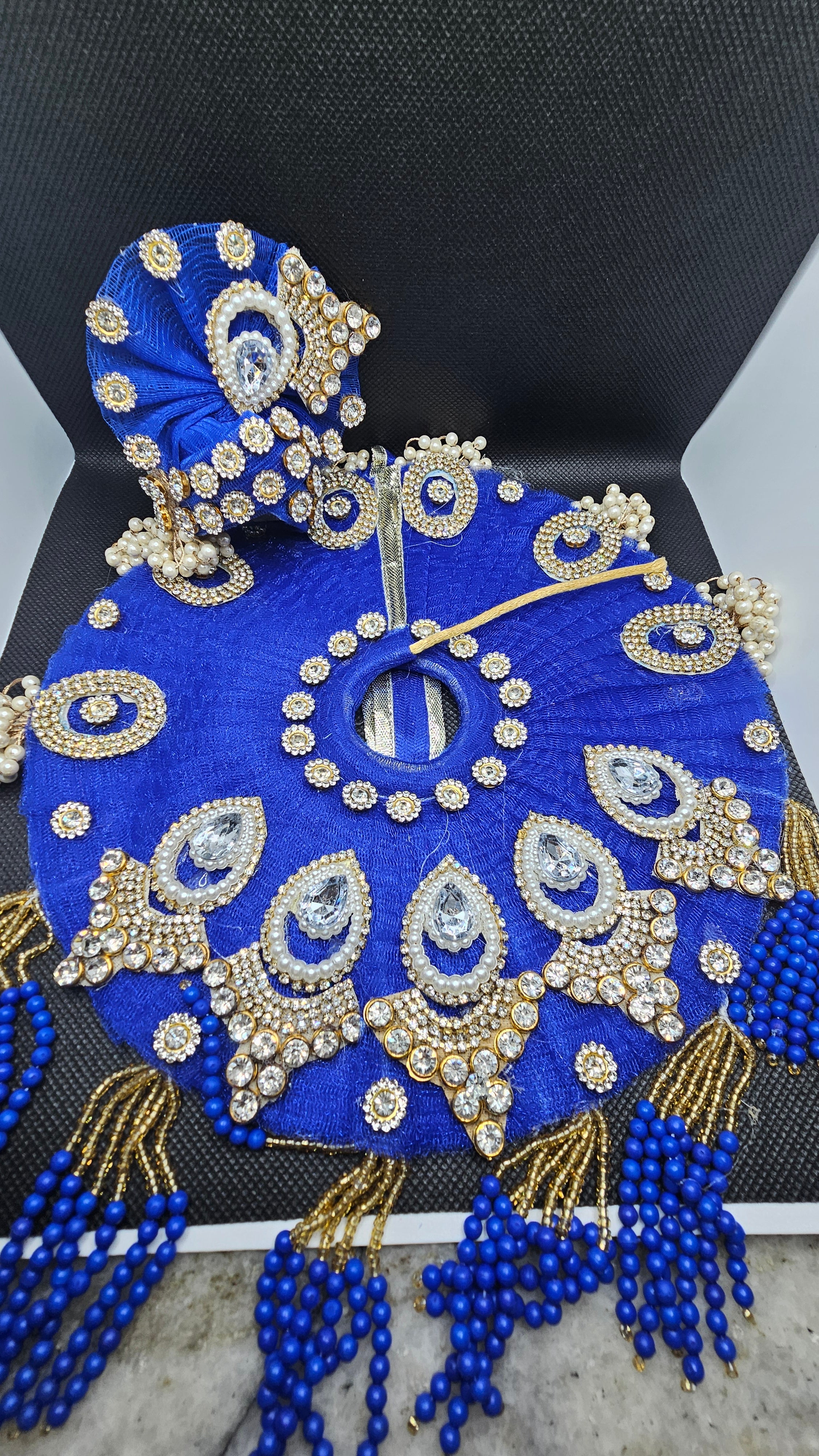 Neelgagan Rajsi Poshak