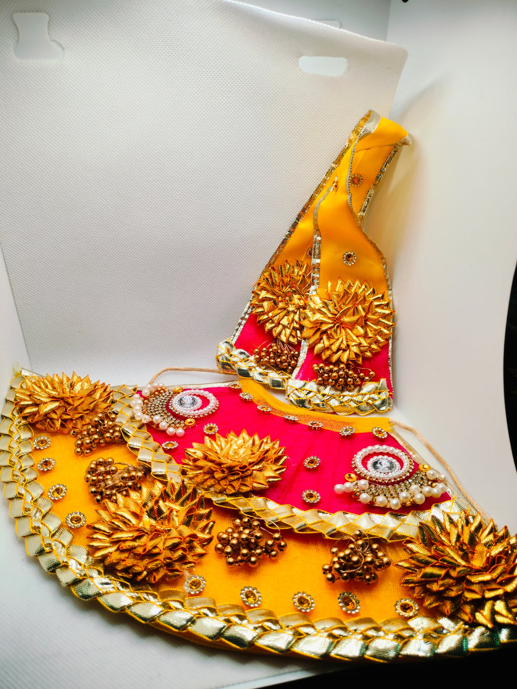 Suvarna Pushp Poshak