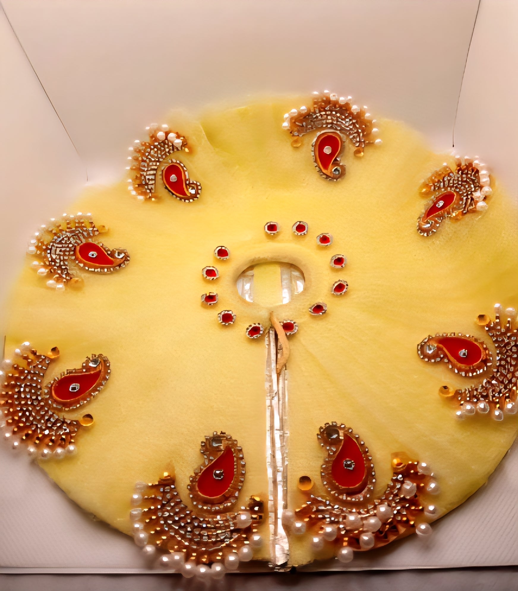 Pitambar Shobha Poshak